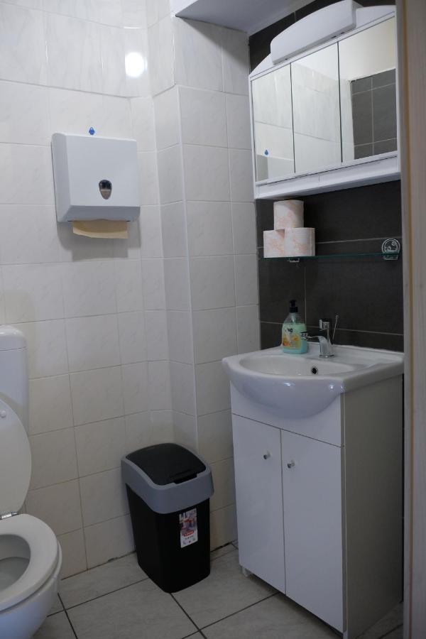 Hostel Bellavista كوبر المظهر الخارجي الصورة