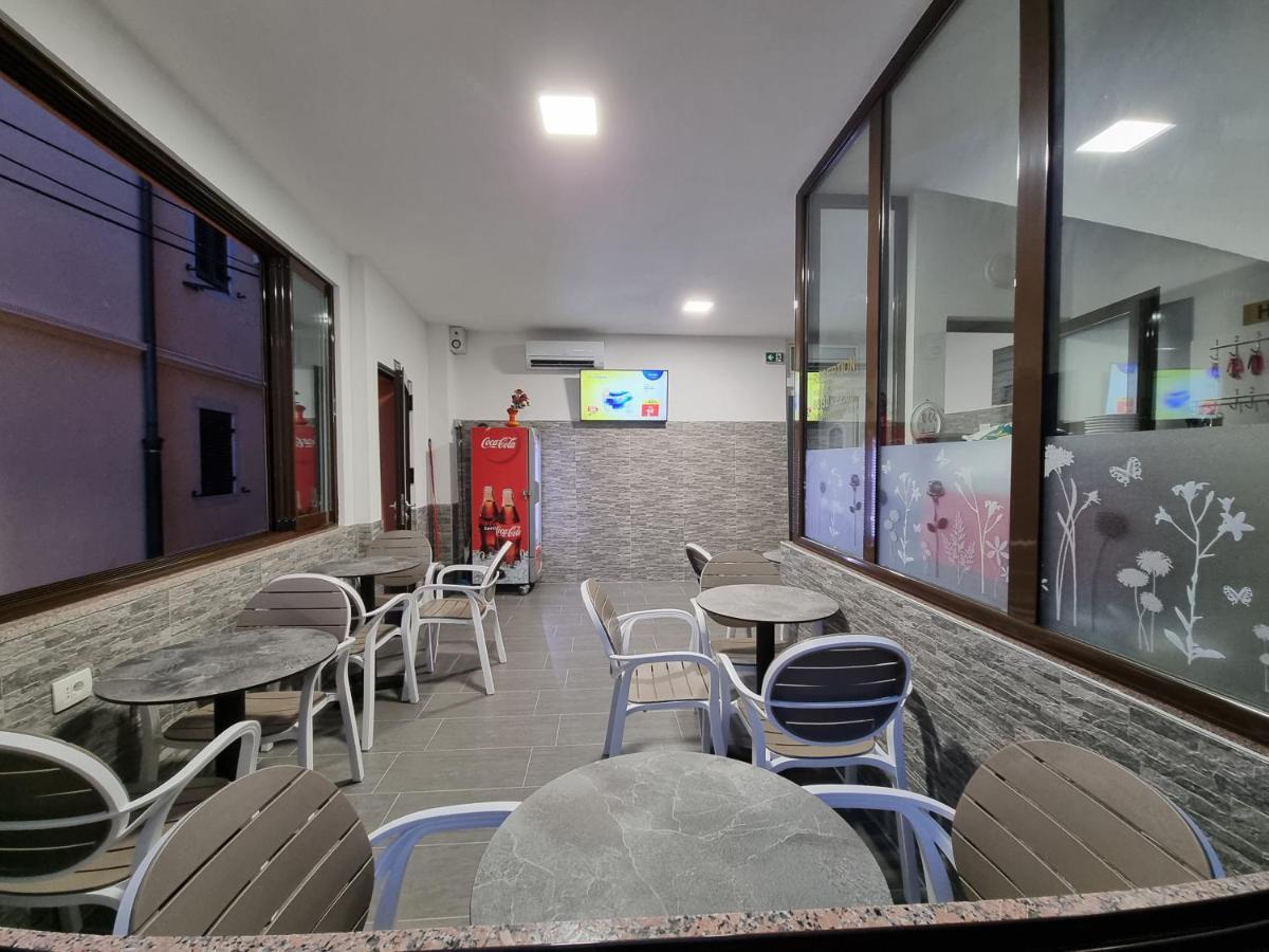 Hostel Bellavista كوبر المظهر الخارجي الصورة