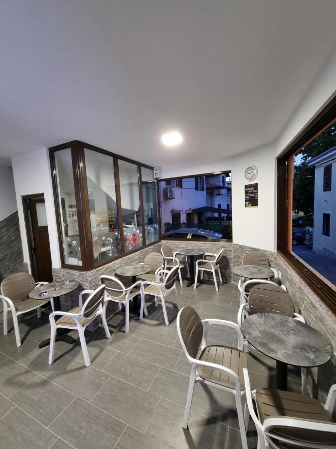 Hostel Bellavista كوبر المظهر الخارجي الصورة